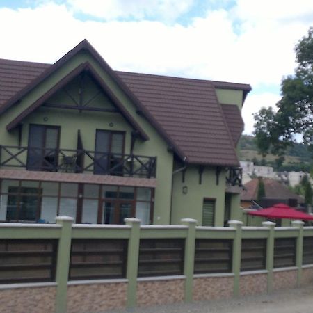 Imola Vendégház Sovata Exterior foto
